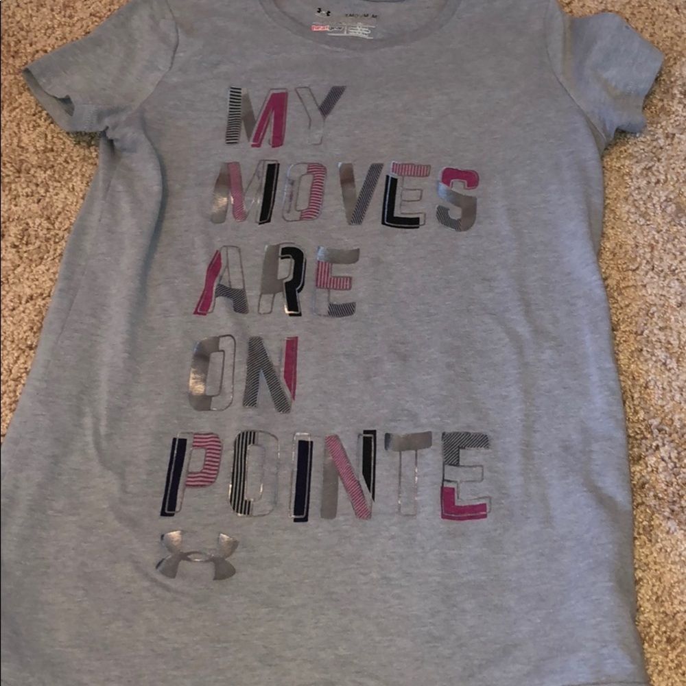 Under armour girls shirt